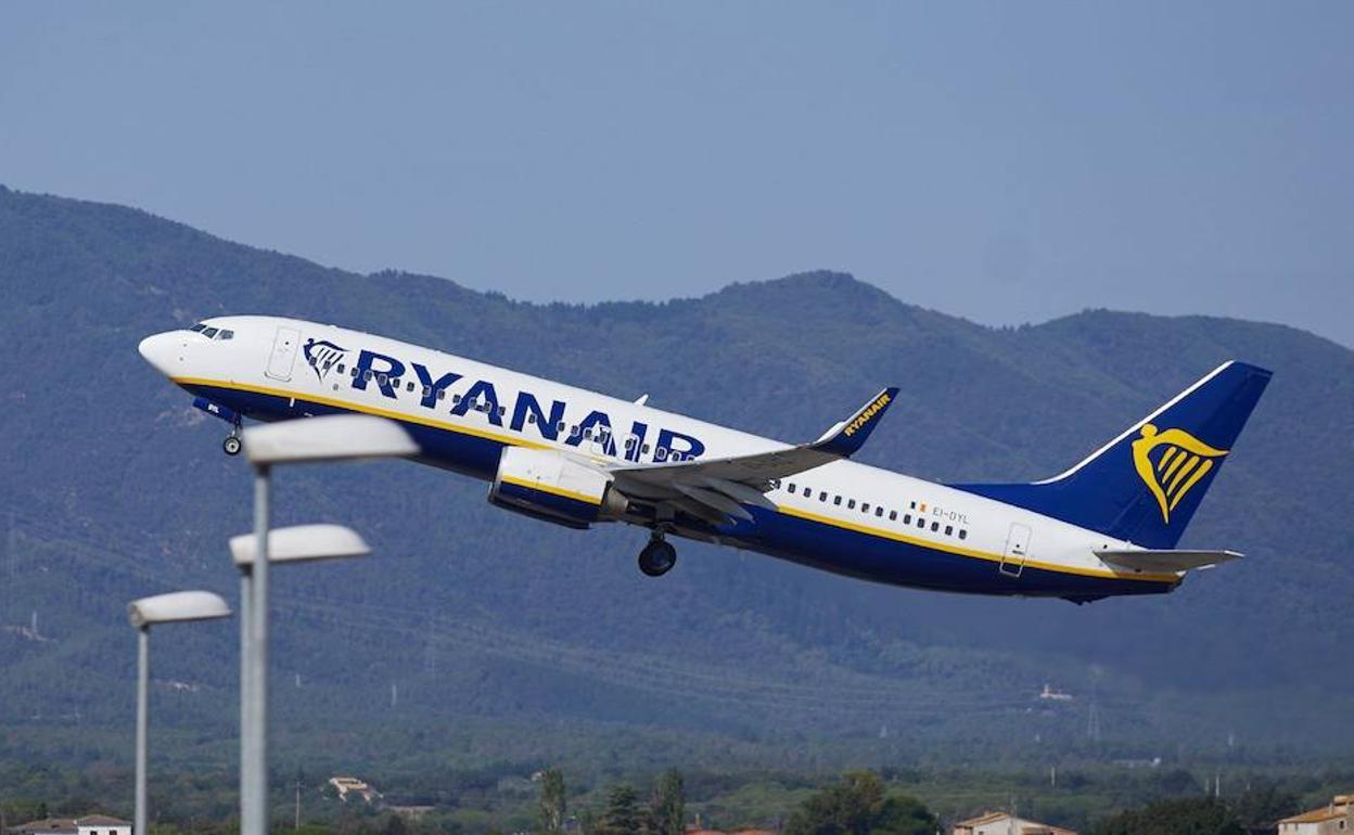 Los afectados por la huelga en Ryanair tienen derecho a una compensación de al menos 250 euros, según Facua