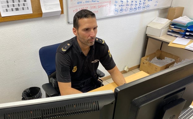 El Policía Autodidacta De Málaga Que Colabora Con La Europol Para Cazar 