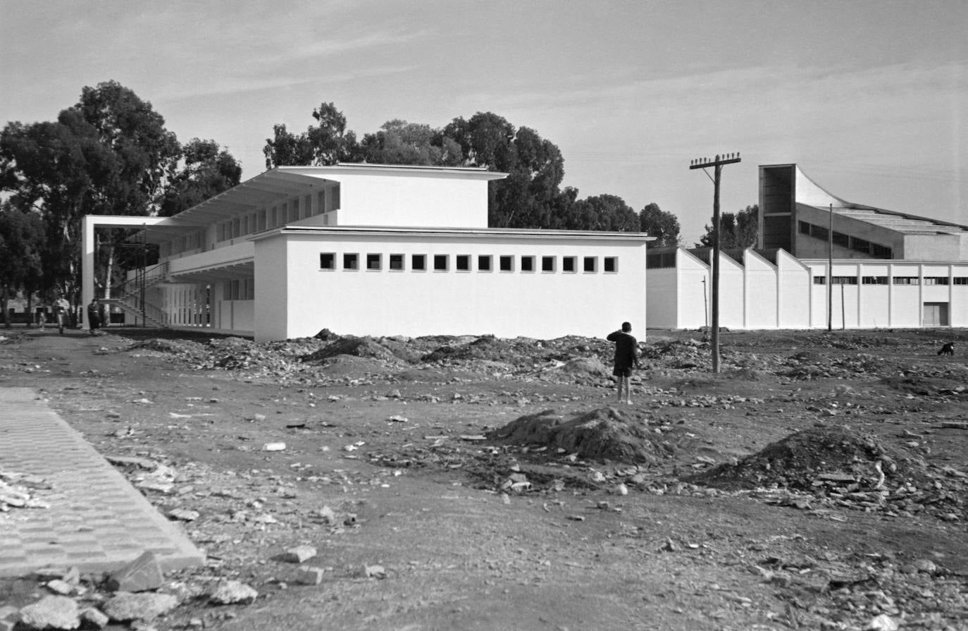 Diciembre, 1957. Obras del Instituto de Martiricos. 