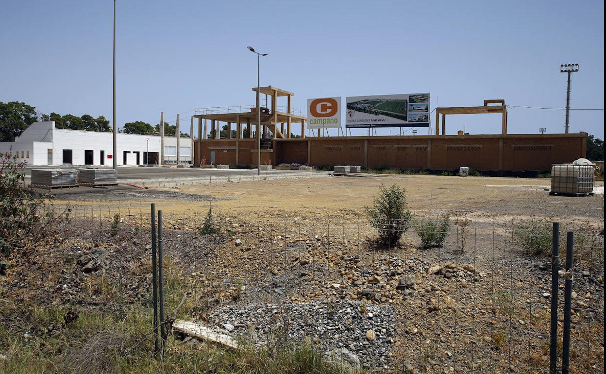 Imagen de las obras de La Academia del Málaga, sin grandes progresos aparentes, tomada ayer. 