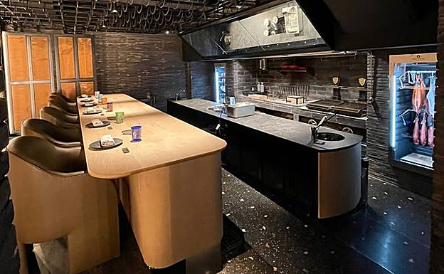 Interior de Smoked Room, restaurante del Grupo Dani García en Madrid.