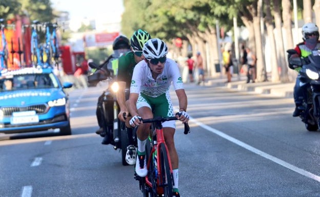 José Marín, junto a Joseba López en la escapada final. 