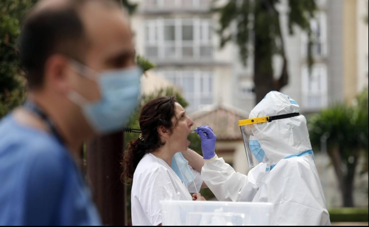 La Junta se pronuncia sobre la existencia de una séptima ola de Covid-19 en Andalucía