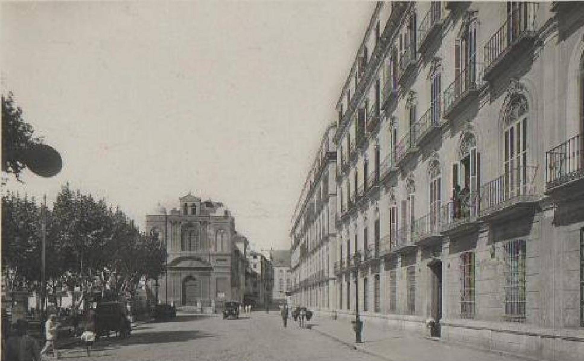 La iglesia de La Merced fue la principal construcción de la plaza durante cuatro siglos