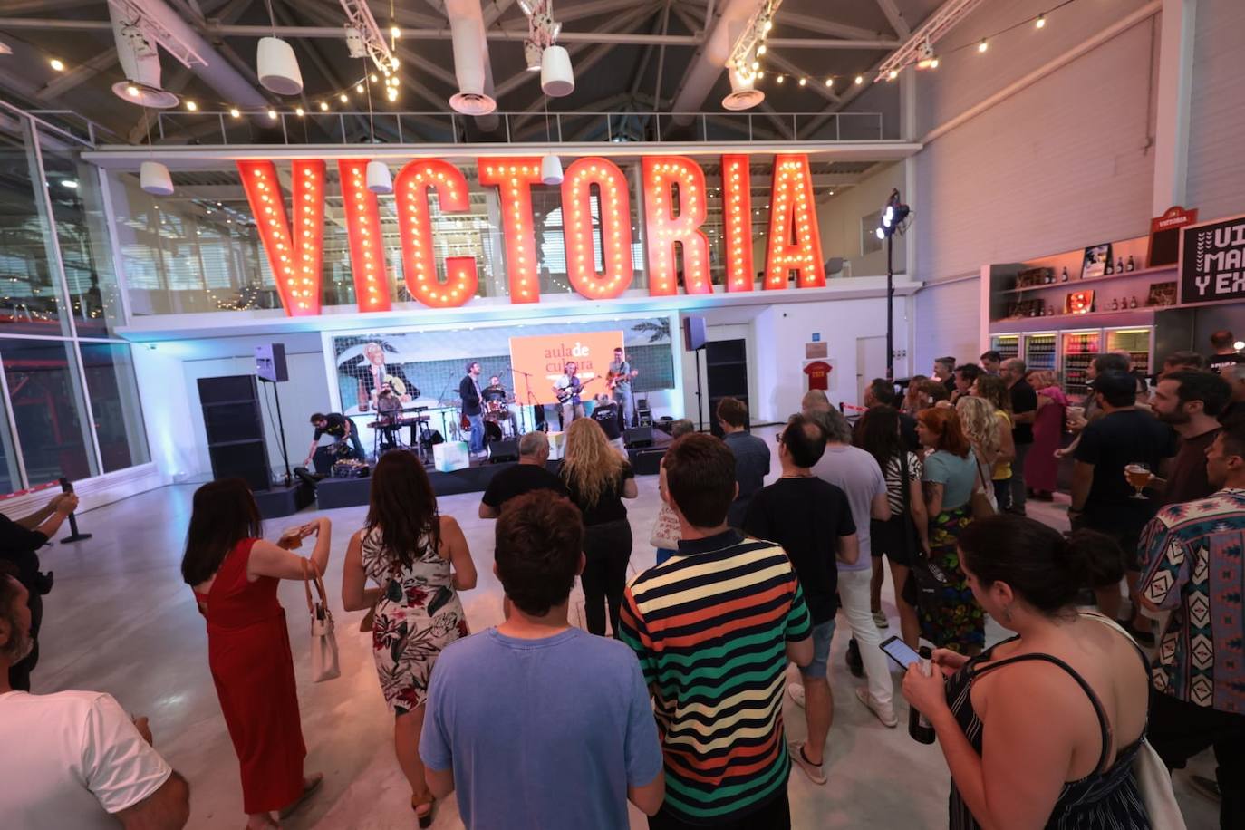 Danza Invisible y Tabletom, en el Aula de Cultura de SUR. 