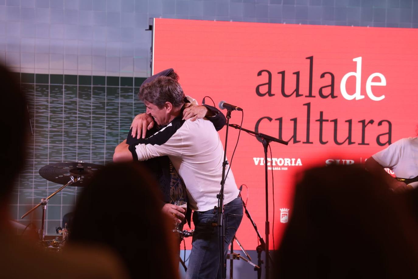 Danza Invisible y Tabletom, en el Aula de Cultura de SUR. 