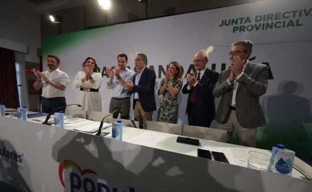 Reunión, el pasado jueves, de la Junta Directiva del PP de Málaga, presidida por Juanma Moreno.