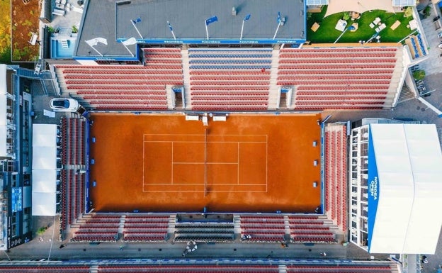 Panorámica aérea de la pista central del Bastad, donde jugó Davidovich. 