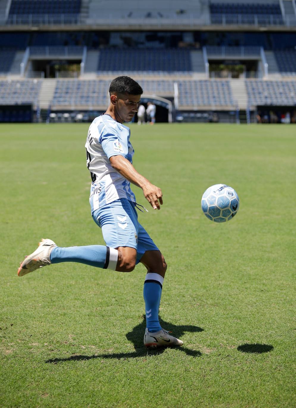 El Málaga presentó a los cinco fichajes en La Rosaleda 