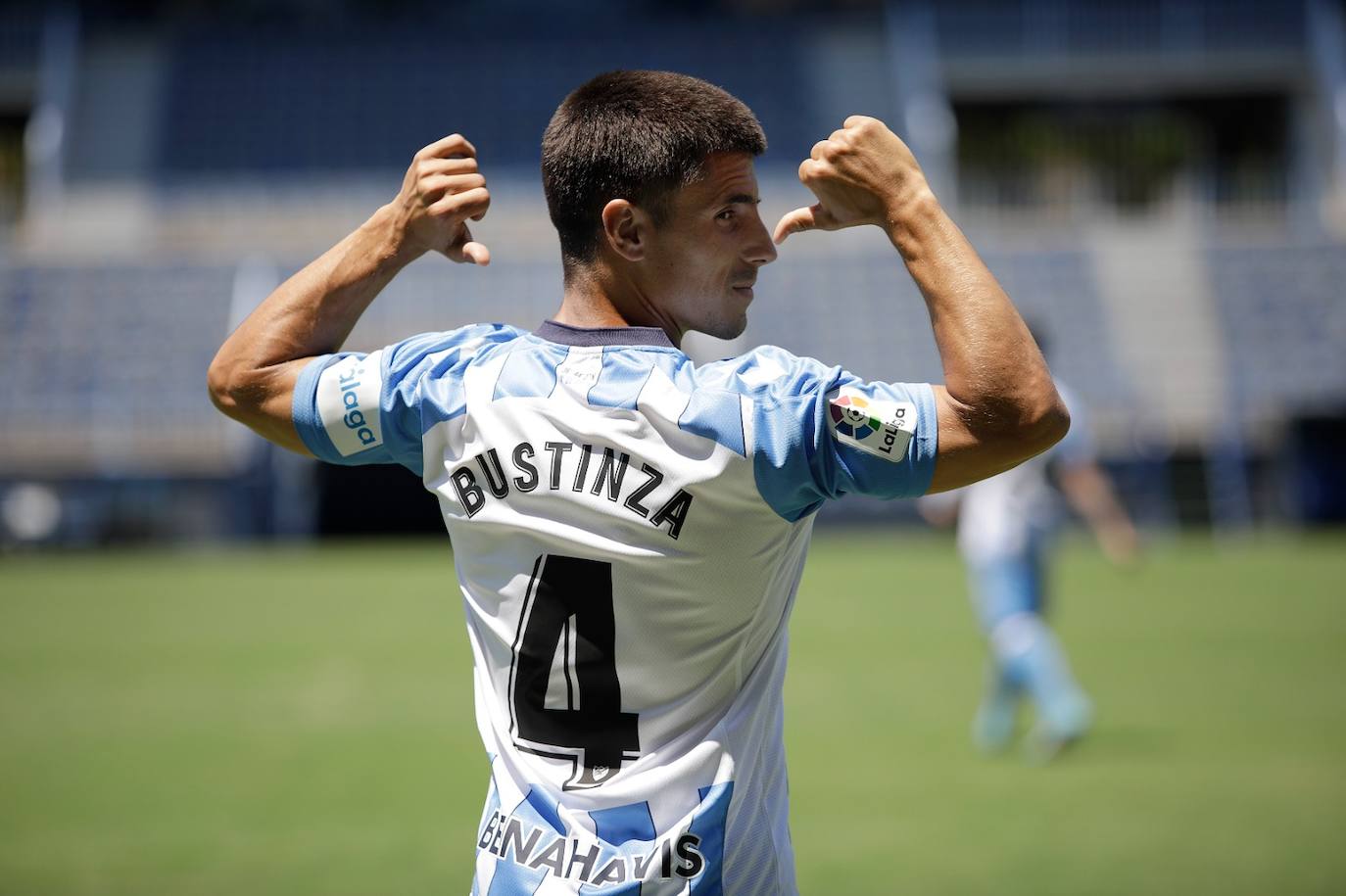 El Málaga presentó a los cinco fichajes en La Rosaleda 