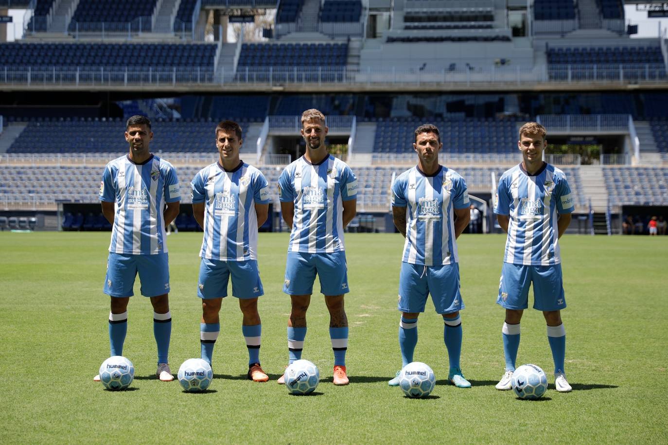 El Málaga presentó a los cinco fichajes en La Rosaleda 