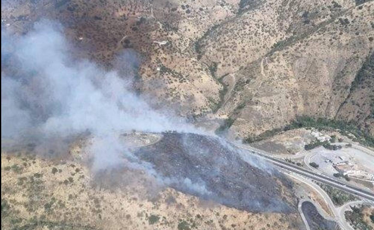 Vista del incendio, facilitada por el Infoca 