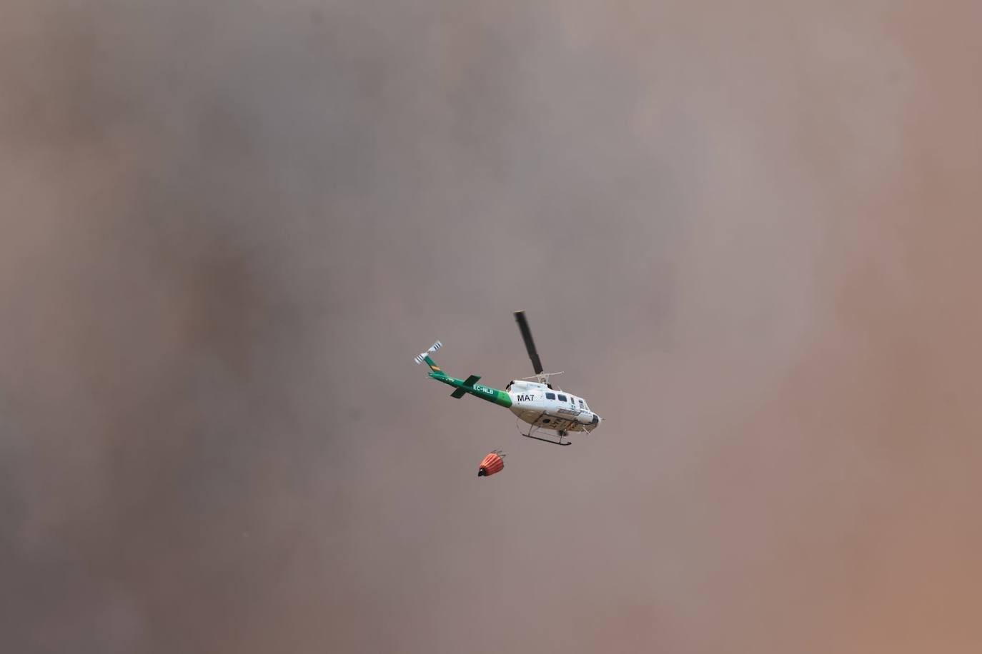 Vista del incendio desde la zona de Alhaurín de la Torre 