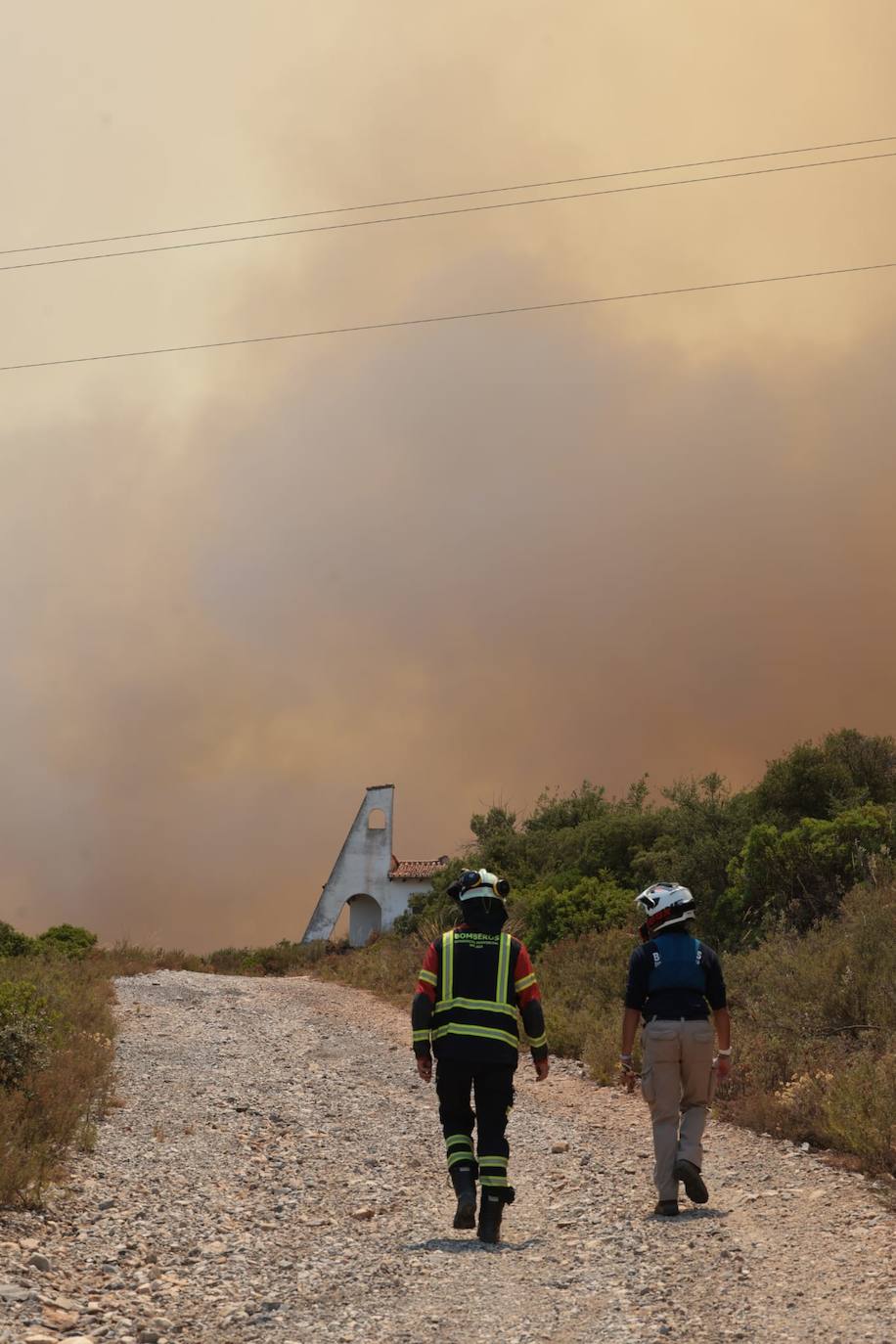 Vista del incendio desde la zona de Alhaurín de la Torre 