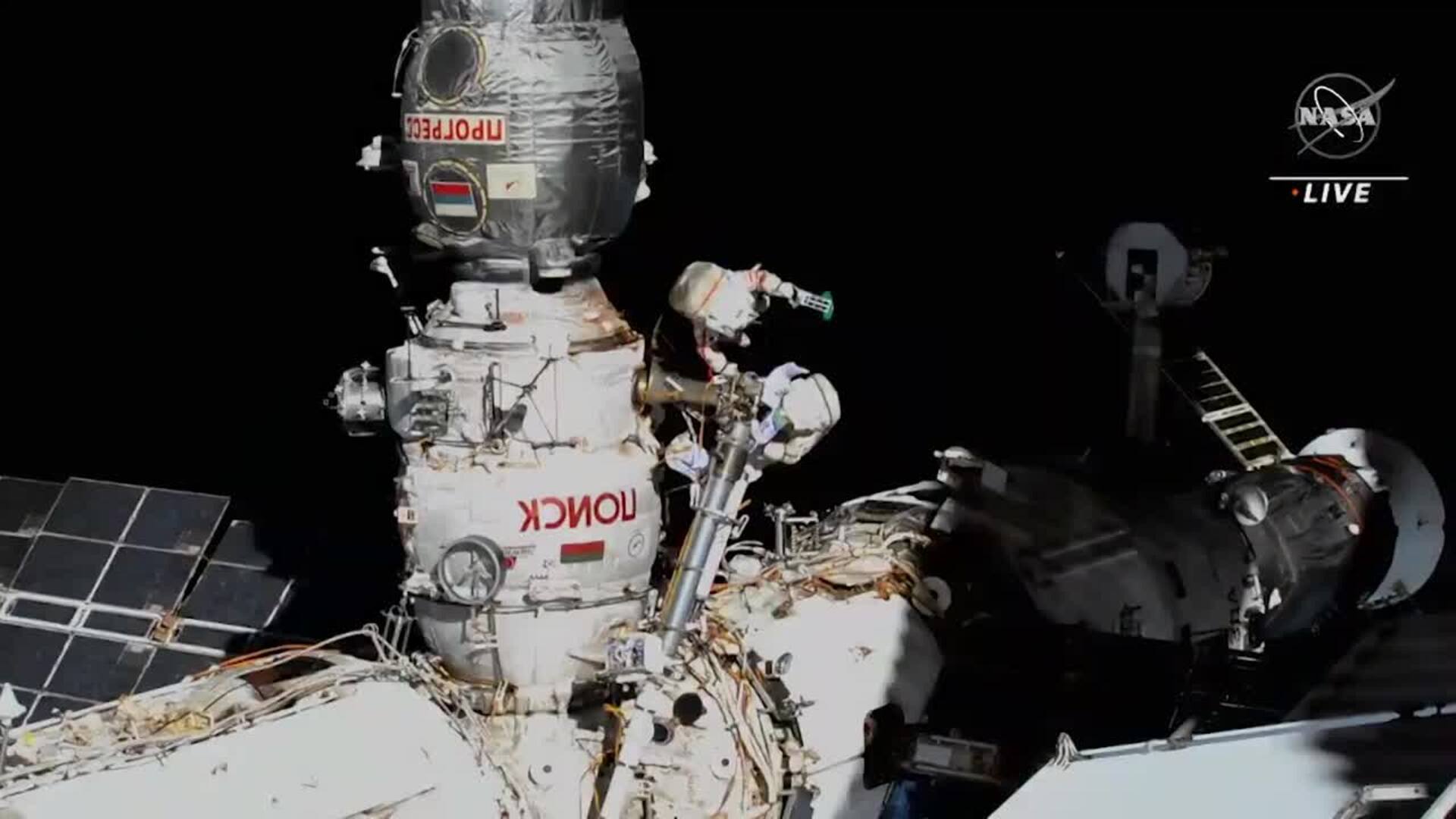 Samantha Cristoforetti, primera mujer europea en caminar por el espacio