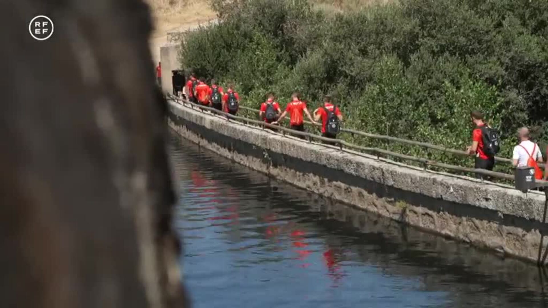 Los árbitros de Primera y Segunda División se refrescan en La Granja