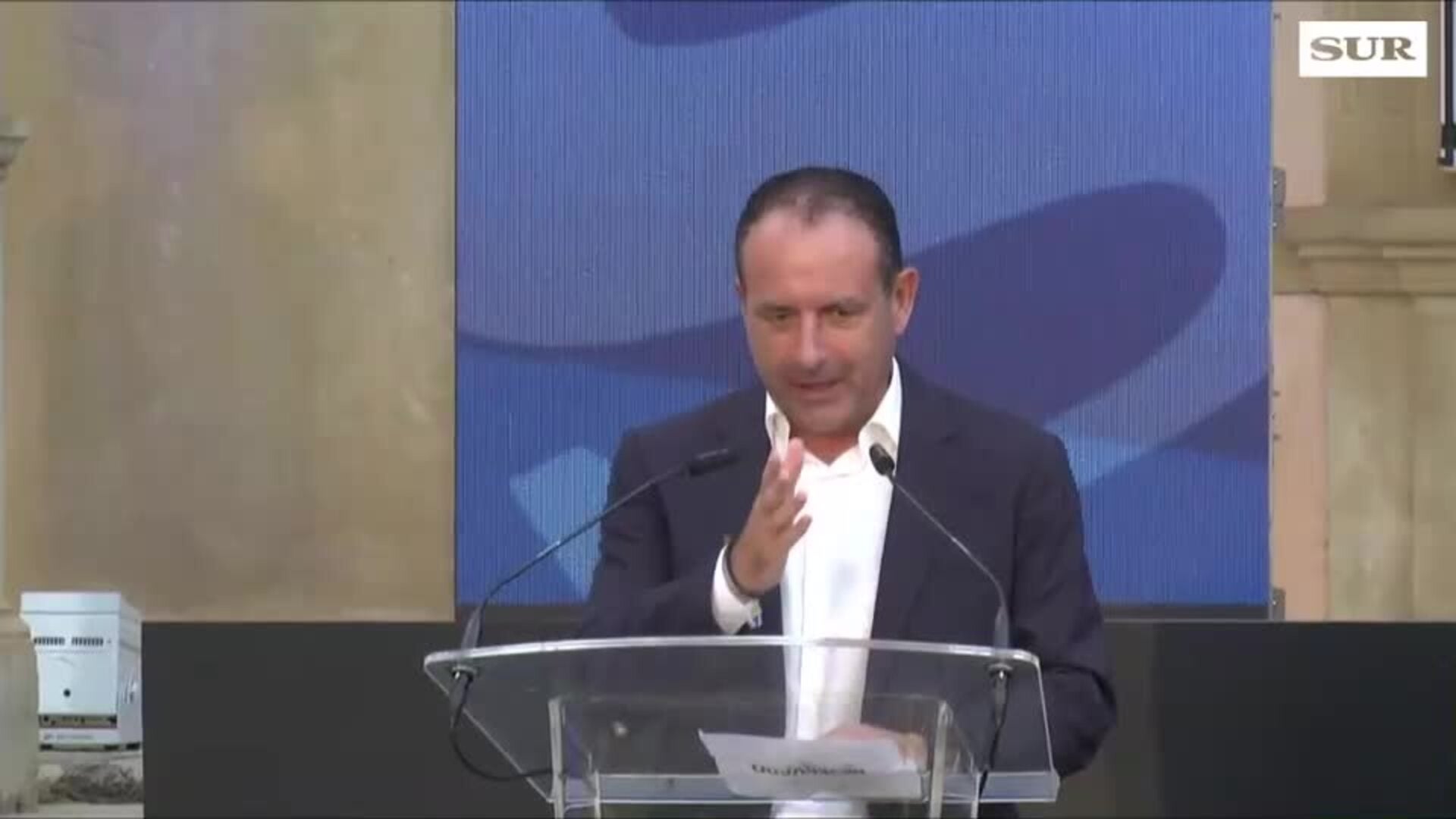Manuel Castillo, director de SUR, da la bienvenida a los Premios Evolución 2022
