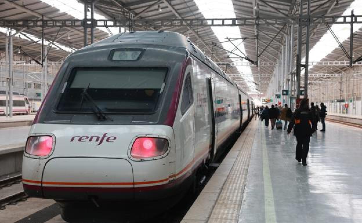 Renfe aumenta la frecuencia del Avant entre Málaga y Granada