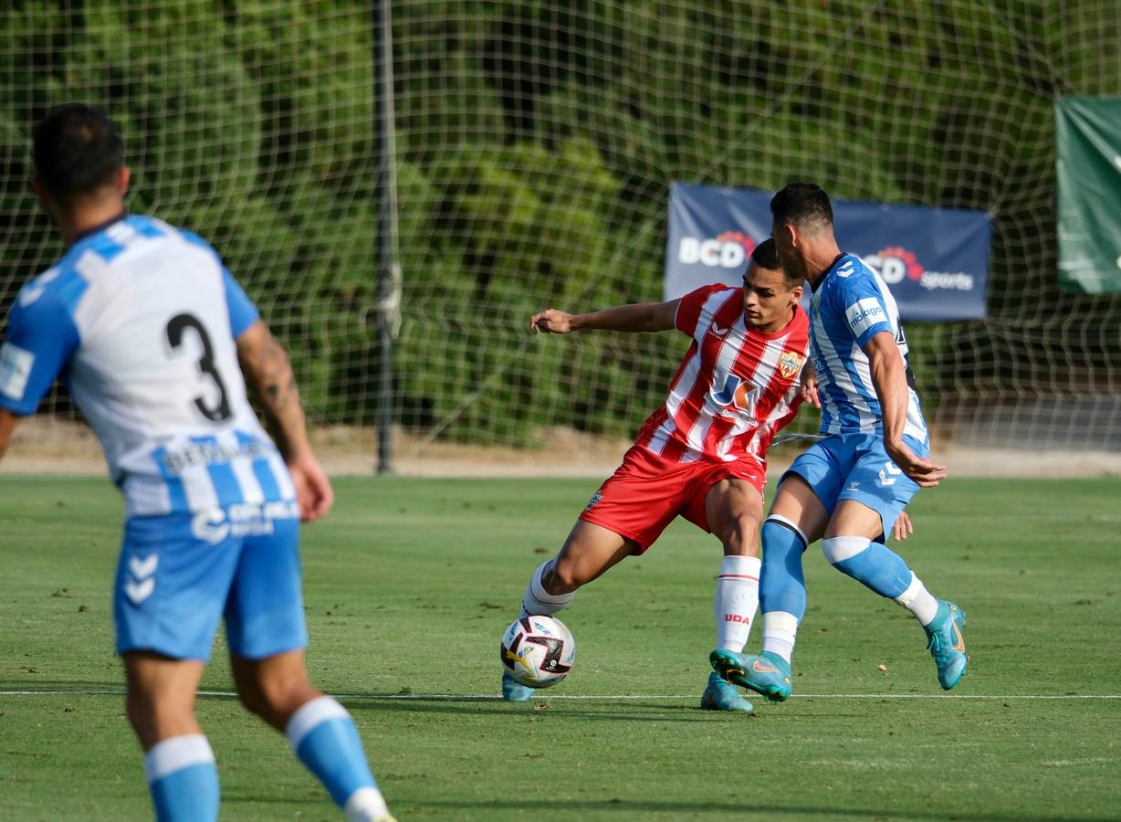 El nuevo Málaga luce su mejor cara en un gran amistoso ante el Almería