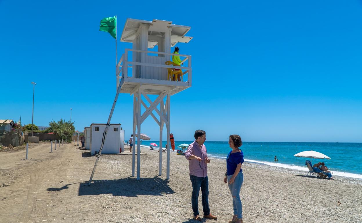 Los ediles de Seguridad y Transporte y Playas, en la zona de El Playazo. 