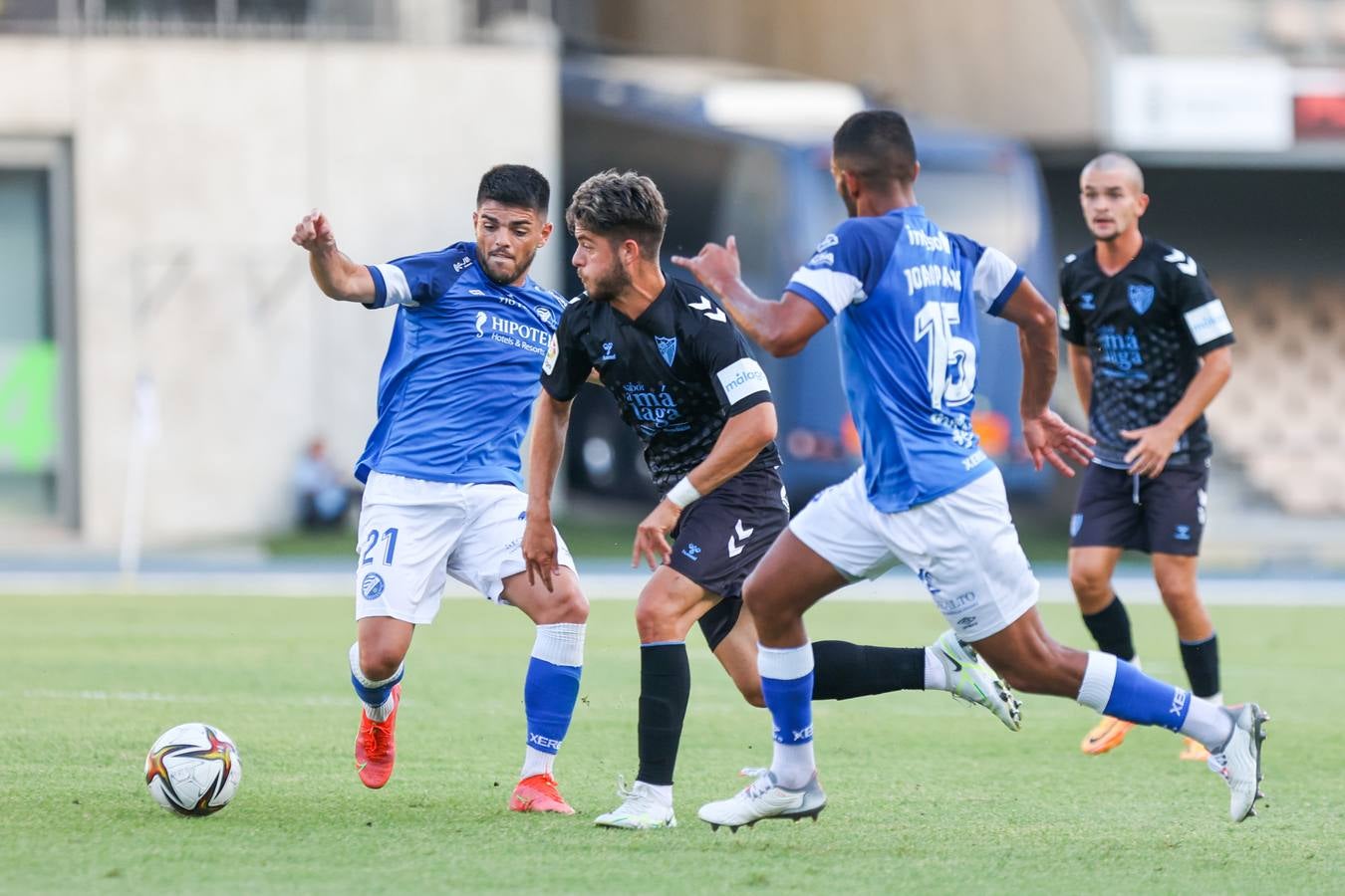 El Málaga disputa un nuevo amistoso ante el Xerez. 