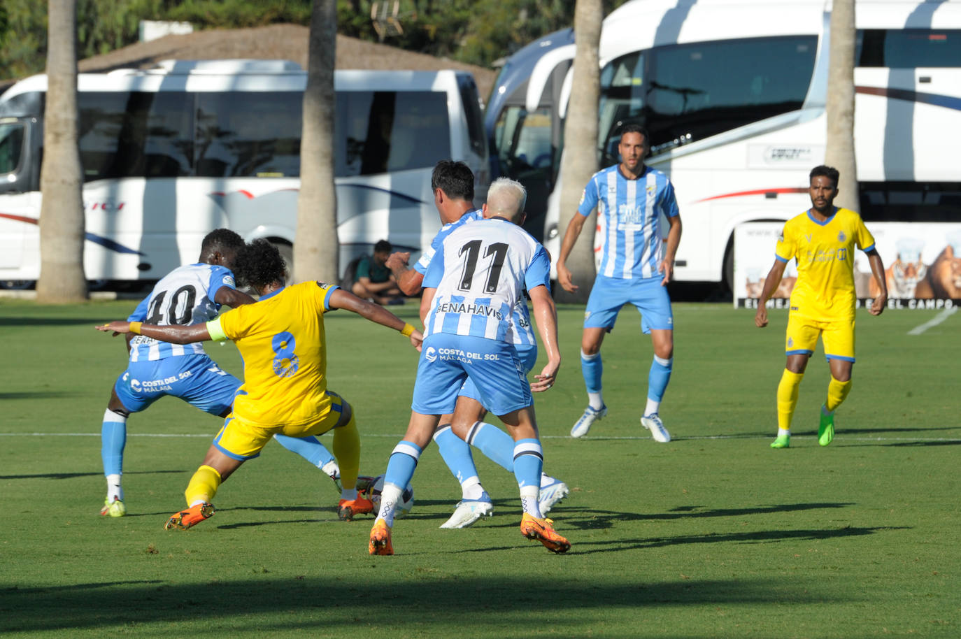 El Málaga acusó el calor y la ausencia de cambios ante el equipo árabe 