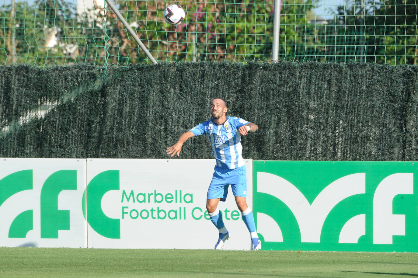 El Málaga acusó el calor y la ausencia de cambios ante el equipo árabe 