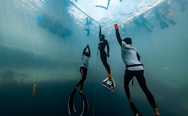 Imagen principal - De Nerja a las Bahamas: apnea en la meca del buceo