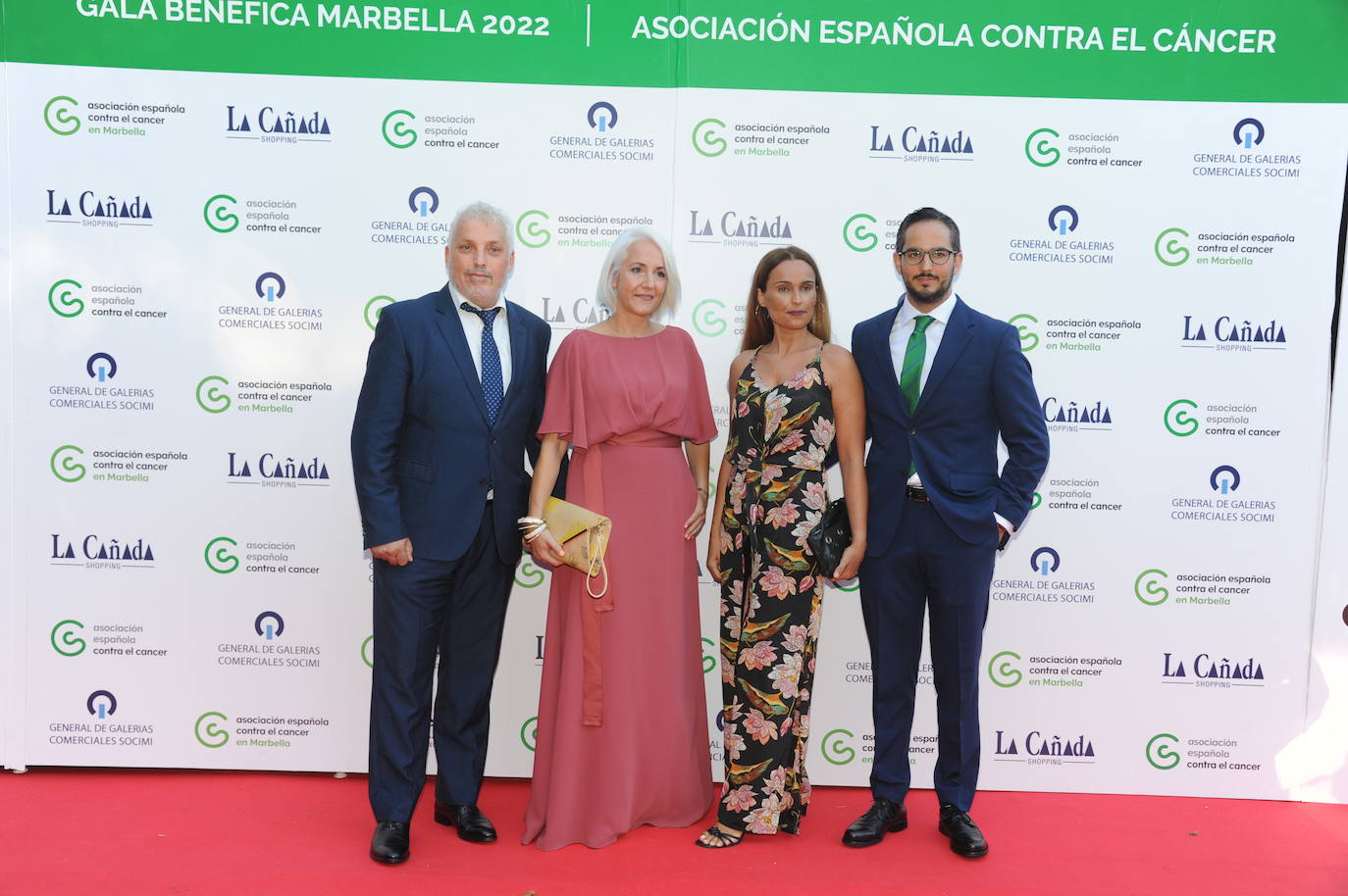 La Cena de Gala de la Asociación Española Contra el Cáncer de Marbella ha regresado por todo lo alto reuniendo a más de 500 personas en la Finca de La Concepción para apoyar la labor de este colectivo que atiende a los pacientes que padecen esta enfermedad y a sus familias