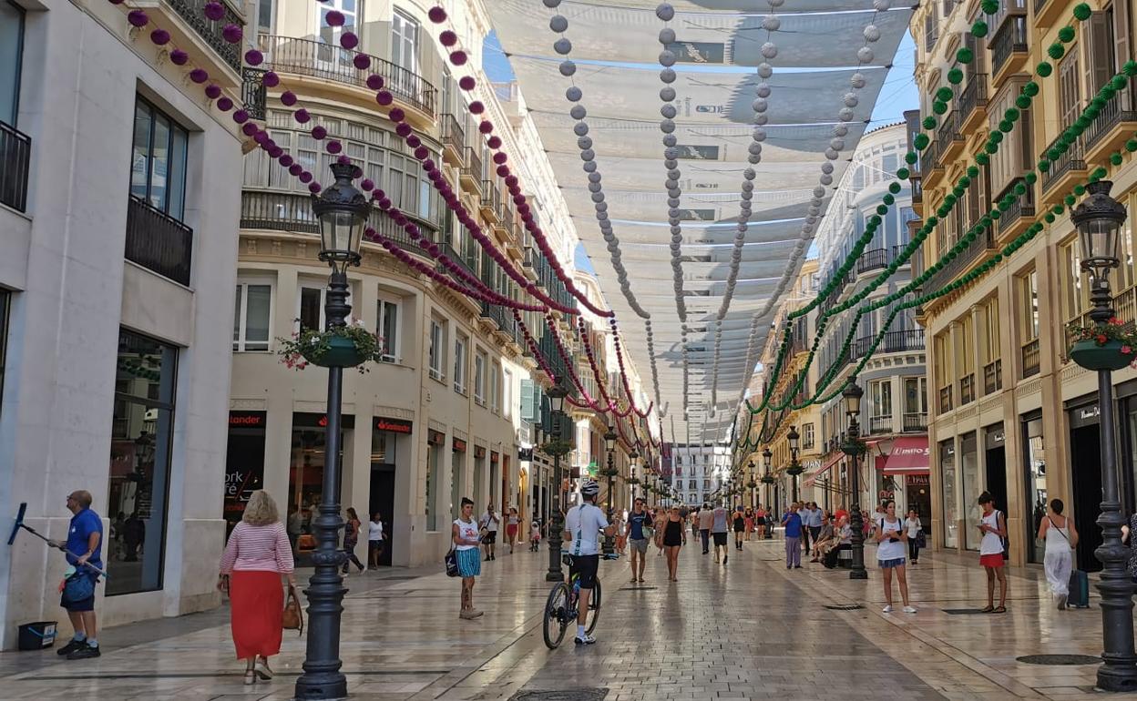 Málaga y sus hoteles se preparan para vivir los días grandes de la capital de la Costa del Sol . 