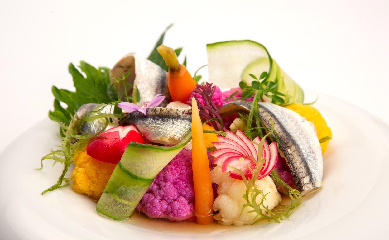 Imagen de un plato elaborado con boquerones. 