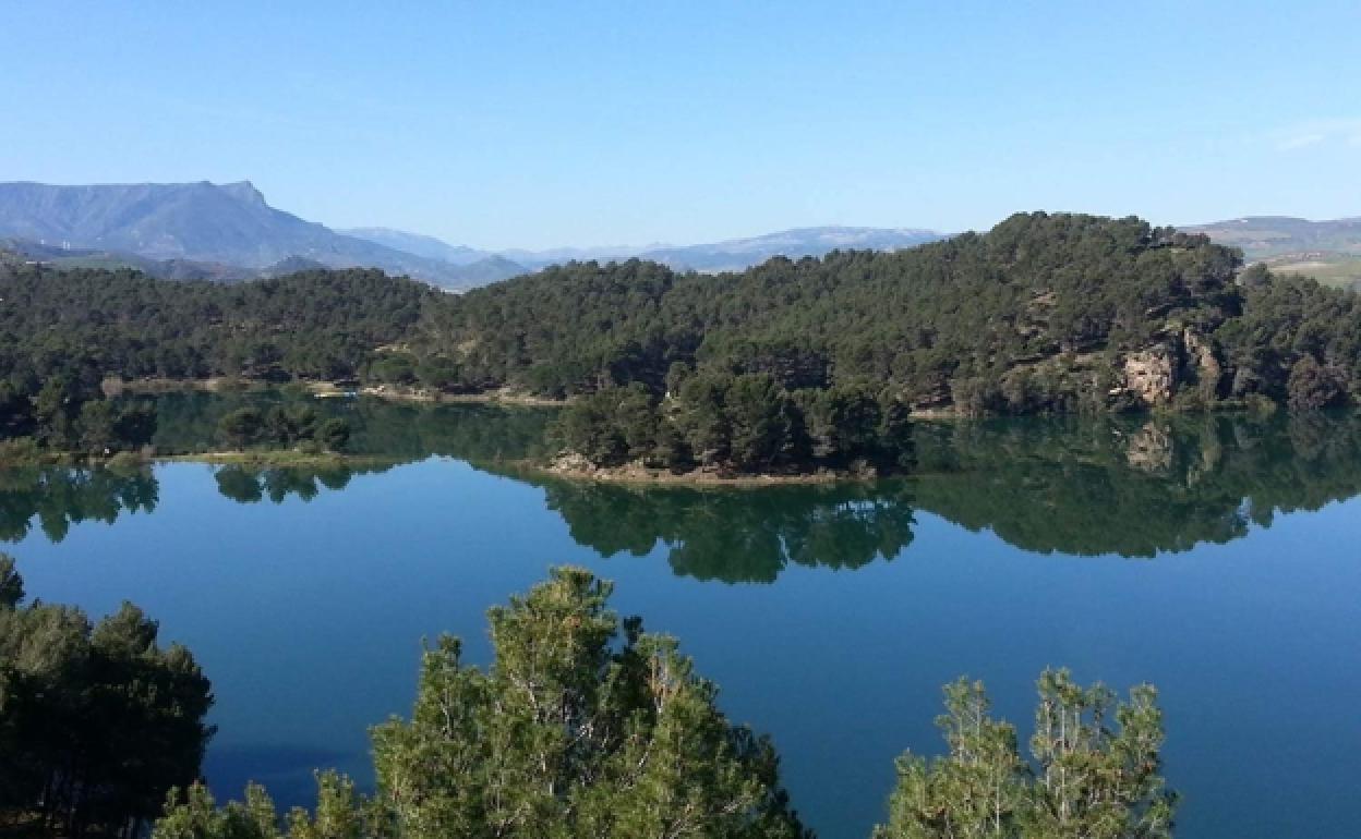 La mujer fue hallada por el Grupo de Actividades Subacuáticas (GEAS) ahogada en el pantano del Chorro.