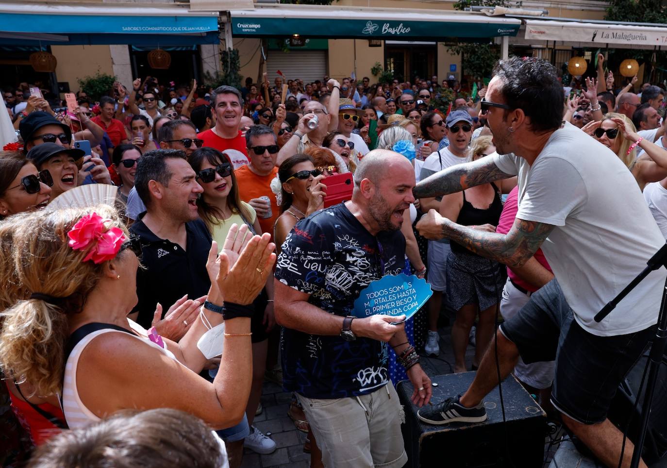 Domingo pletórico de fiesta en la feria del Centro de Málaga