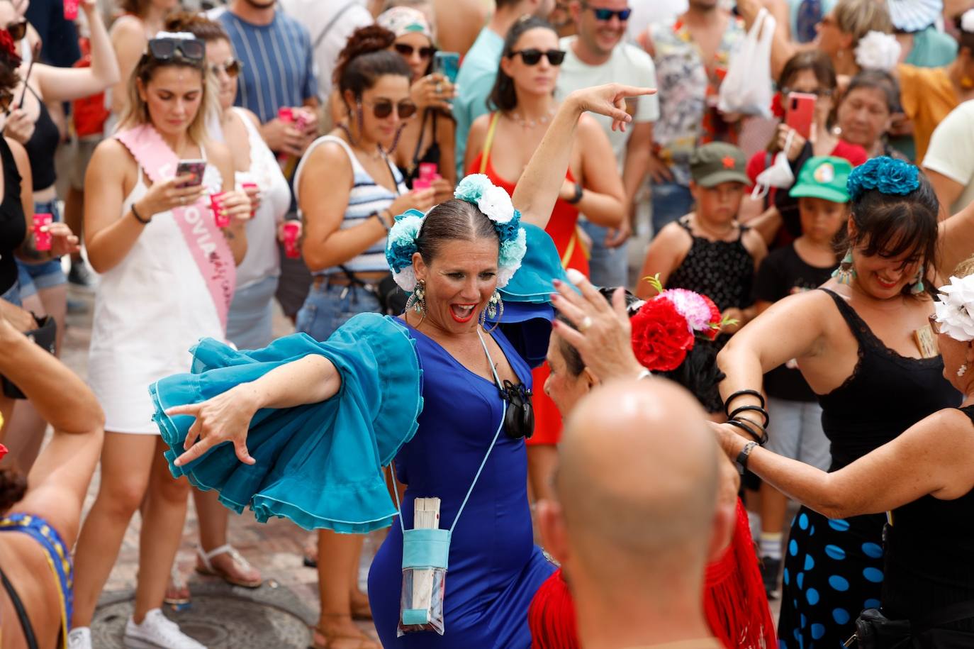 Domingo pletórico de fiesta en la feria del Centro de Málaga