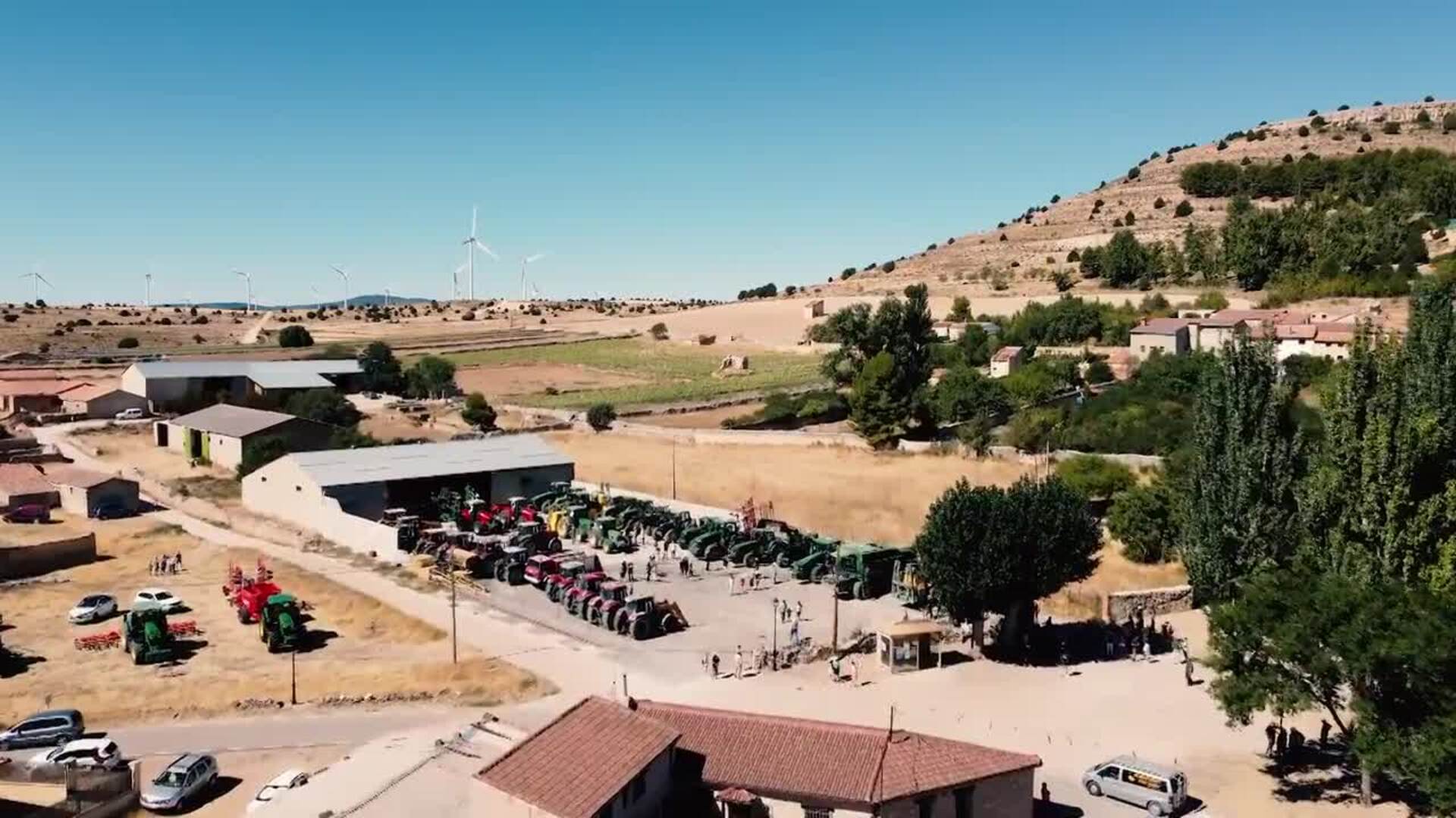 Gran ajedrez de Tractores en Hinojosa