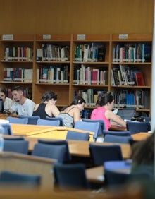 Imagen secundaria 2 - La resaca posferia se deja sentir en la Universidad de Málaga