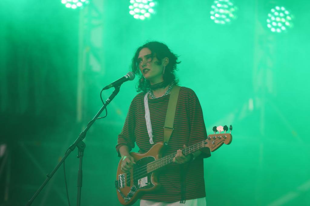 El exintegrante de 'One Direction', Louis Tomlinson, plato fuerte de una cita en la que estuvieron también The Vaccines, Hinds, Stone o Voodoos. En la foto, la banda madrileña Hinds 