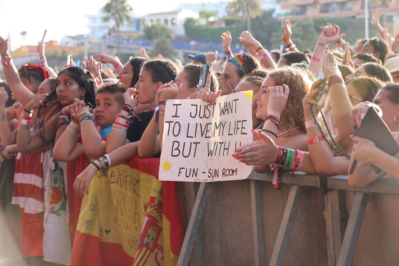 El exintegrante de 'One Direction', Louis Tomlinson, plato fuerte de una cita en la que estuvieron también The Vaccines, Hinds, Stone o Voodoos. En la imagen, concierto del grupo californiano 'Sun Room' 
