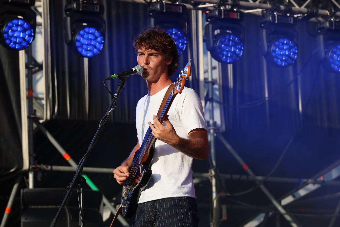 El exintegrante de 'One Direction', Louis Tomlinson, plato fuerte de una cita en la que estuvieron también The Vaccines, Hinds, Stone o Voodoos. En la imagen, concierto del grupo californiano 'Sun Room' 