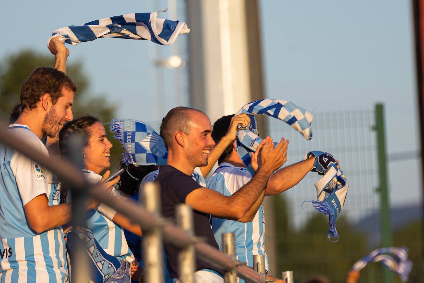 Fotos: El Mirandés-Málaga