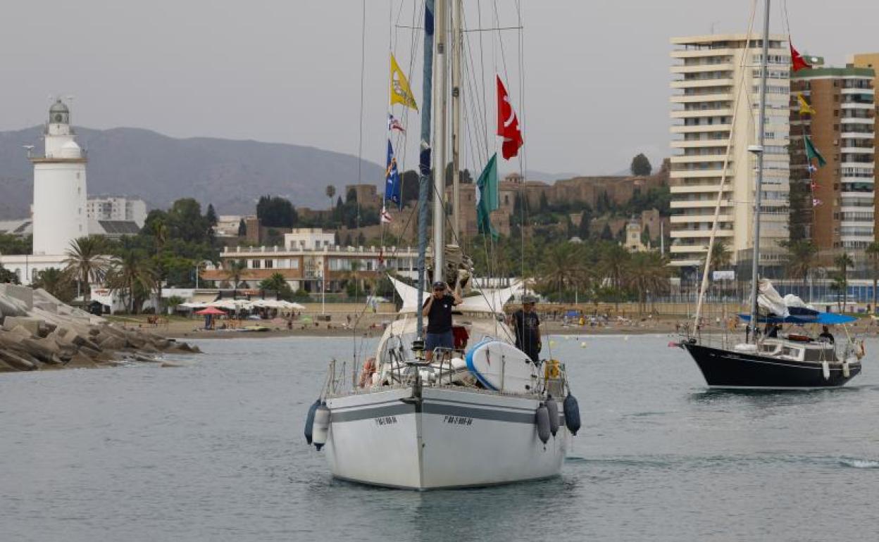 Parte de la flotilla, ayer cuando entraba en la marina del Club Mediterráneo. 