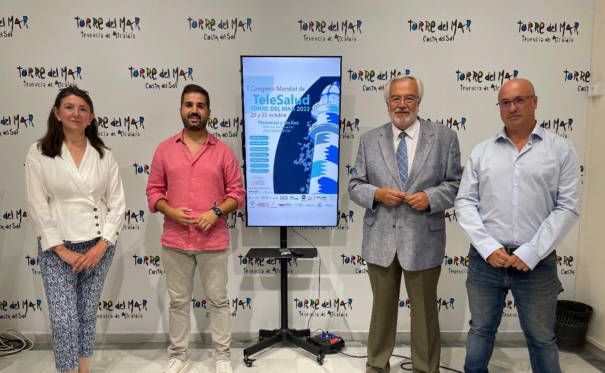 Acto de presentación del congreso de telesalud. 