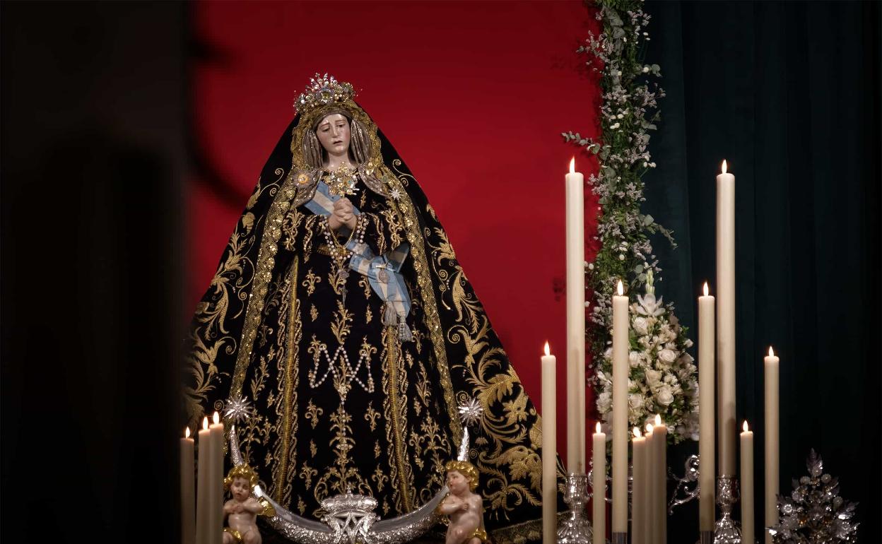 Nuestra Señora de los Dolores durante los cultos que se celebran estos días en su honor. 