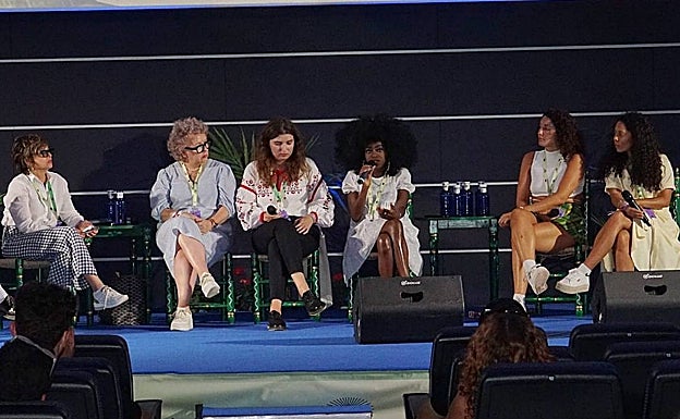 Inma Grass, Angela Dorgan, Diana Dadonova, Alexandra Ampofo, Jess Kinn y Cindy Castillo. 