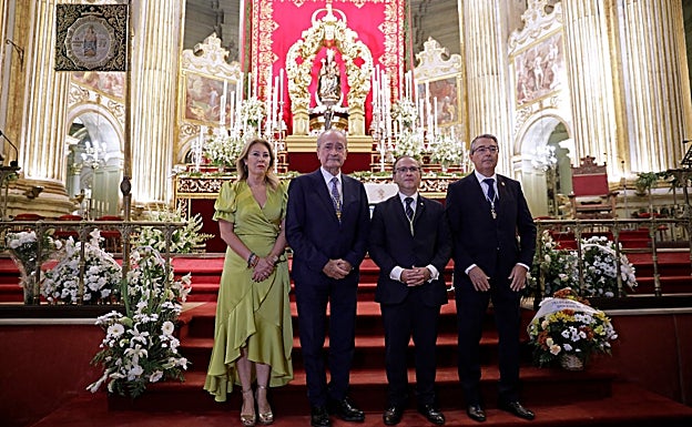 De izquierda a derecha, España, De la Torre, Orellana y Salado. 