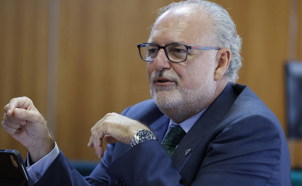 Miguel Ángel Guzmán, en un momento de la entrevista. 