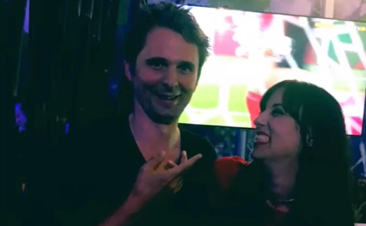 El cantante Matt Bellamy y Paula Meliveo se han vuelto a encontrar en Málaga en el concierto de Andalucía Big. 