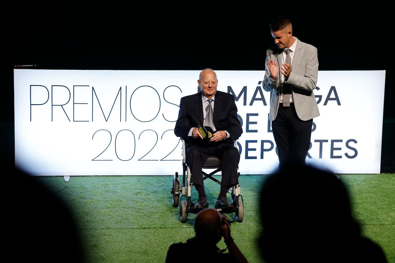 Casi 400 personas llenaron el Auditorio Edgar Neville de Málaga 