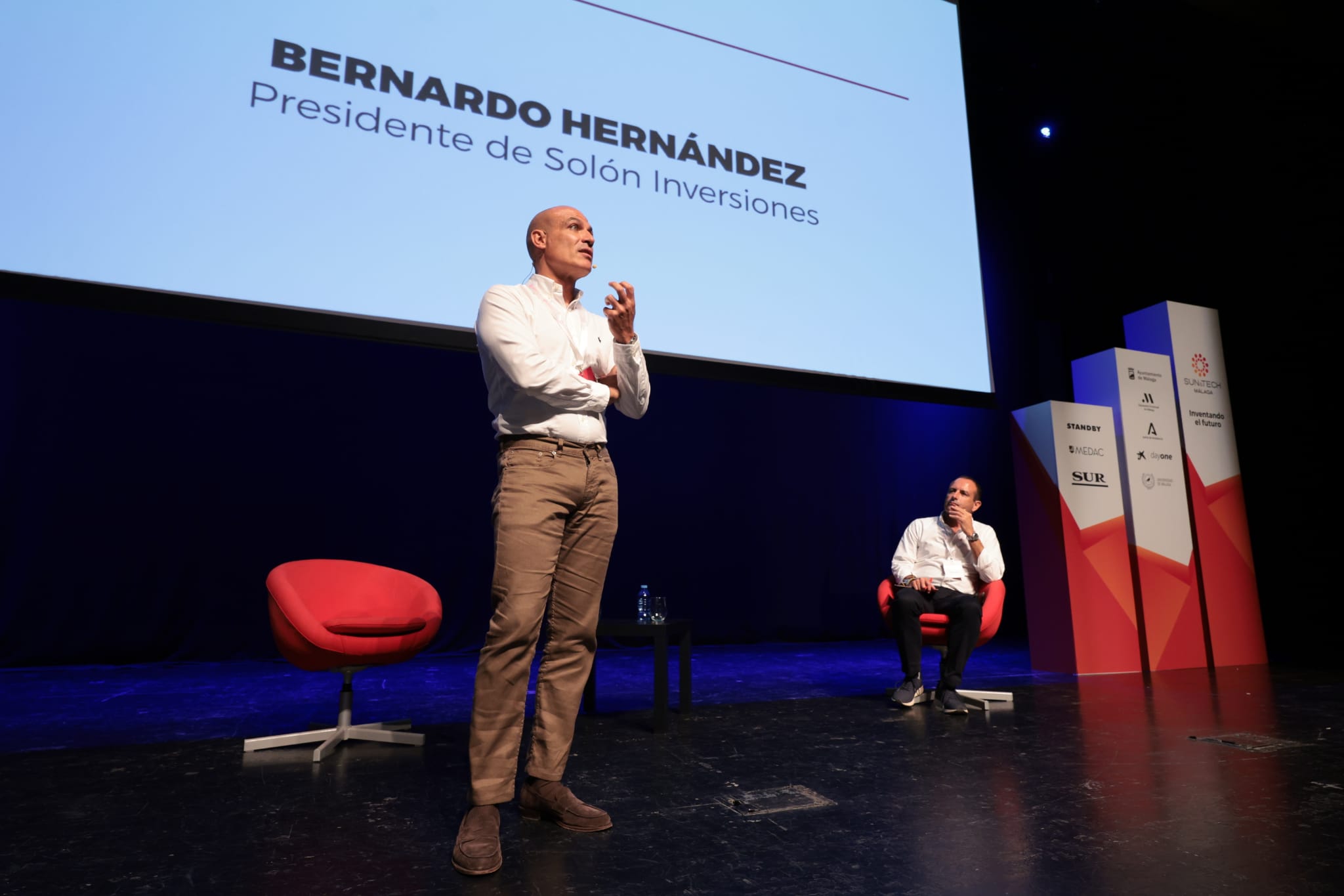 Emprendedores e inversores debaten sobre las tendencias que alimentan la revolución digital: desde la inteligencia artificial hasta la web3, el 'big data', los esports y la educación para un mundo digital