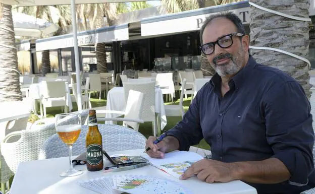 Diego Ríos, responsable de La Málaga Moderna, en la terraza de Gutiérrez Puerto.